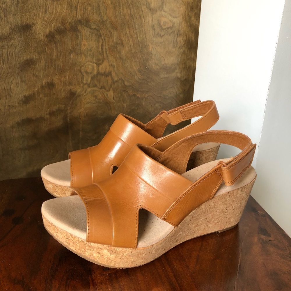 Clark’s Annadel Leather Wedge